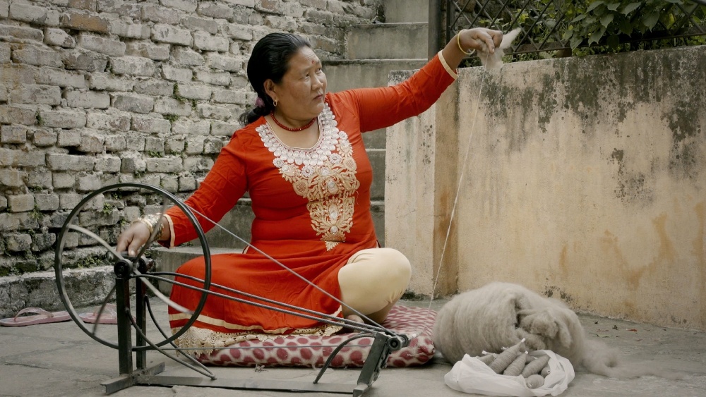 Reinforcing Cashmere Fibre to Fashion